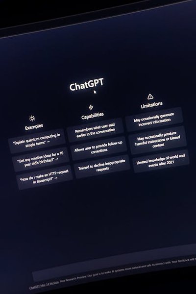 AI公关危机响应页：三步自动生成竞品舆情应对页