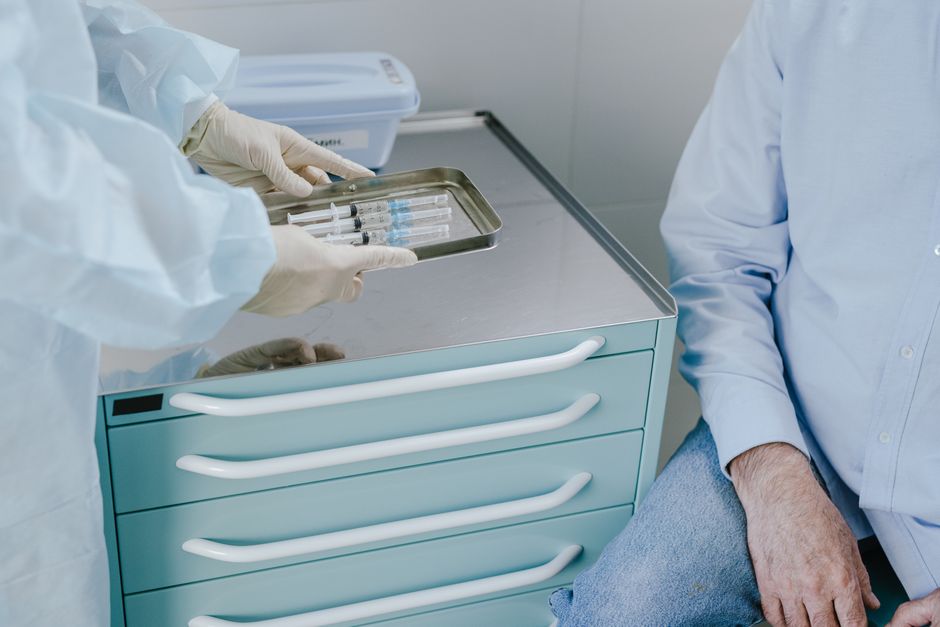 live vaccine inventory status UI